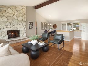8530 54th Avenue NE, Seattle WA 98115