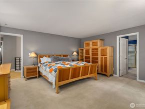 10444 SE 22nd Street, Bellevue WA 98004