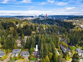 10444 SE 22nd Street, Bellevue WA 98004