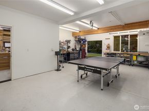 10444 SE 22nd Street, Bellevue WA 98004