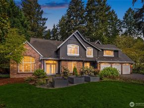 10444 SE 22nd Street, Bellevue WA 98004