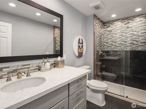 10444 SE 22nd Street, Bellevue WA 98004