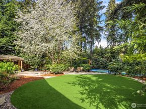 10444 SE 22nd Street, Bellevue WA 98004