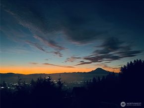 1104 V Street NW, Auburn WA 98001