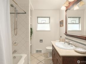4333 32nd Avenue W, Seattle WA 98199