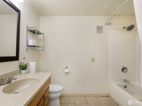 11122 59th Avenue S, Seattle WA 98178