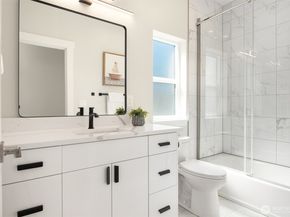 9846 62nd Avenue S 1, Seattle WA 98118