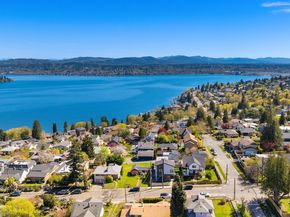 9846 62nd Avenue S 1, Seattle WA 98118