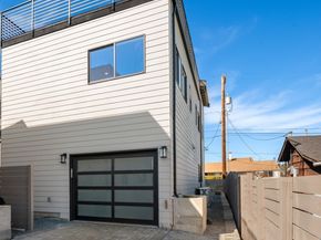 9846 62nd Avenue S 1, Seattle WA 98118