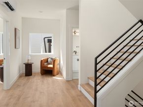 9846 62nd Avenue S 1, Seattle WA 98118