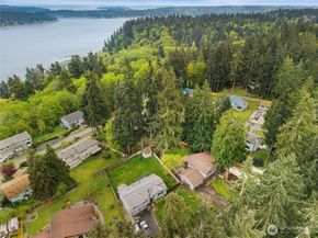 4460 Fir Drive NE, Bremerton WA 98310