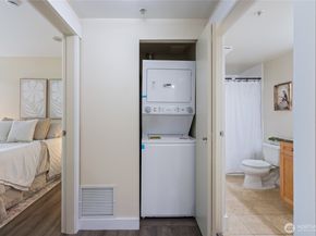 1420 Terry Ave 607, Seattle WA 98101