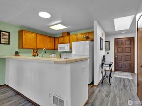 1119 S 249th Place, Des Moines WA 98198