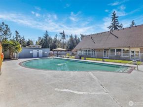 1119 S 249th Place, Des Moines WA 98198