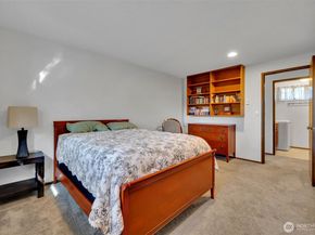 1119 S 249th Place, Des Moines WA 98198