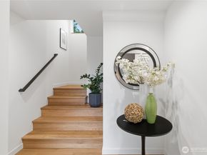 3646 Greenwood Avenue N B, Seattle WA 98103