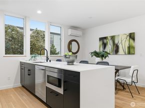 3646 Greenwood Avenue N B, Seattle WA 98103