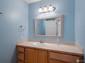 5662 Hicks Ave NE, Bremerton WA 98311
