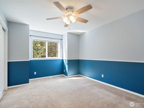 5662 Hicks Ave NE, Bremerton WA 98311
