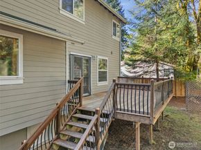 5662 Hicks Ave NE, Bremerton WA 98311
