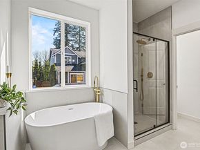 19611 140th Avenue SE, Renton WA 98058