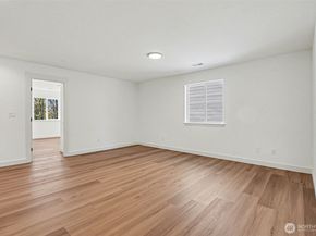 19611 140th Avenue SE, Renton WA 98058