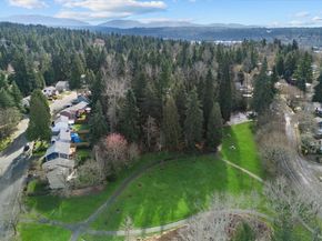 10210 163rd Avenue NE, Redmond WA 98052