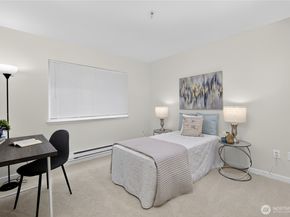 524 6th Avenue W 110, Seattle WA 98119