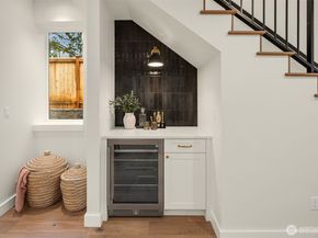11418 NE 90th Street, Kirkland WA 98033