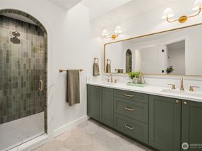 11418 NE 90th Street, Kirkland WA 98033