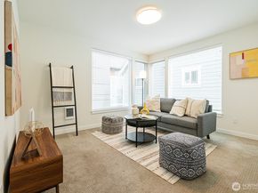 522 N 104th Street, Seattle WA 98133