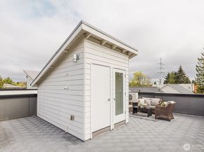 522 N 104th Street, Seattle WA 98133