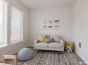 522 N 104th Street, Seattle WA 98133
