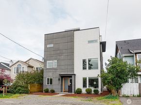 522 N 104th Street, Seattle WA 98133