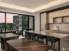 838 Avenue Square NE 1207, Bellevue WA 98004