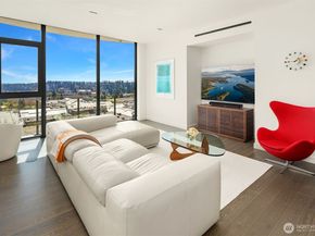 838 Avenue Square NE 1207, Bellevue WA 98004