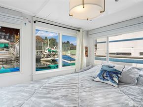 2040 Westlake Avenue N 14, Seattle WA 98109