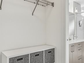6313 9th Avenue NE A, Seattle WA 98115