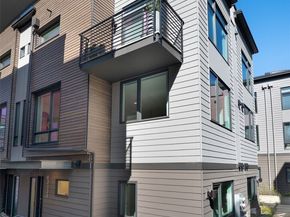 6313 9th Avenue NE A, Seattle WA 98115