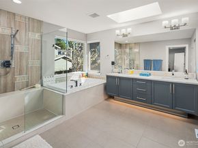 7322 124th Avenue NE, Kirkland WA 98033