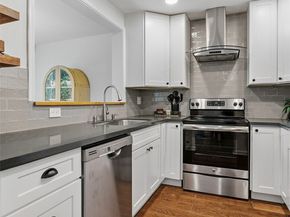 12711 NE 129th Court G101, Kirkland WA 98034