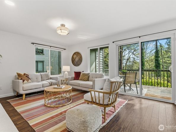 12711 NE 129th Court G101, Kirkland WA 98034