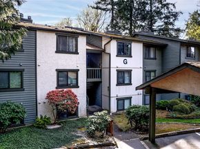 12711 NE 129th Court G101, Kirkland WA 98034