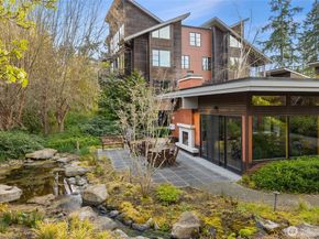 610 Vineyard Lane A302, Bainbridge Island WA 98110