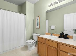 14915 38th Dr SE II1033, Bothell WA 98012