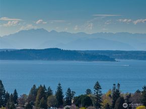 6320 41st Avenue SW A, Seattle WA 98136