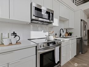 6320 41st Avenue SW A, Seattle WA 98136