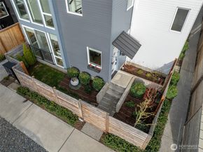 6320 41st Avenue SW A, Seattle WA 98136
