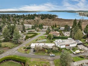 9808 NE 33rd Street, Bellevue WA 98004