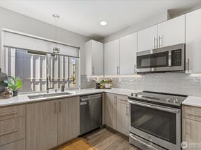 6249 8th Avenue NW, Seattle WA 98107